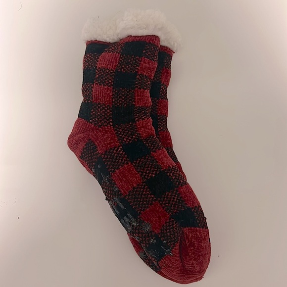 FUZZY SOCKS - Picture 2 of 6
